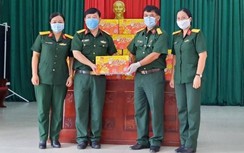 Trà Thanh Nhiệt Dr Thanh tiếp sức đồng bào, chiến sĩ Quân khu 5 và 7