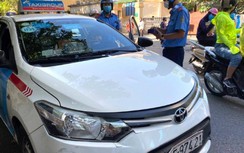 Hà Nội xử lý gần 1.000 taxi vi phạm trật tự ATGT