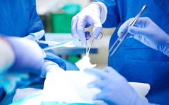 Bệnh viện ĐK tỉnh Kon Tum cắt thành công khối u nặng hơn 18kg