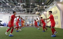 Bóng đá Việt Nam lập liền hai cột mốc lịch sử