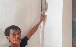 Dân bất an khi hàng chục căn nhà nứt nẻ do thi công đường ven biển Hà Tĩnh