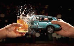 Quảng cáo rượu bia trên phương tiện giao thông có thể bị phạt 30 triệu đồng