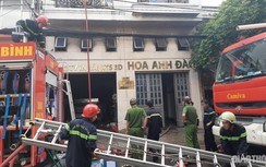 Cháy lớn tại công ty vải Hoa Anh Đào, nhiều người cột dây vải nhảy xuống