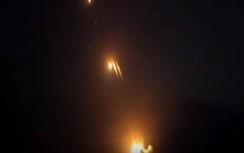 Video: Azerbaijan ồ ạt phóng tên lửa về phía Armernia