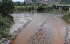 Quảng Ninh: Đất, đá từ khai trường than “bức tử” sông Bang