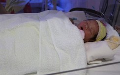 Bé gái sơ sinh bị bỏ rơi ở Bệnh viện Sản nhi Yên Bái