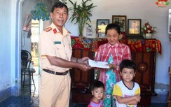 Ninh Thuận: Thăm, tặng quà gia đình nạn nhân TNGT có hoàn cảnh khó khăn