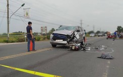 Ô tô và xe máy đâm trực diện, hai nạn nhân văng xa, tử vong thương tâm
