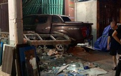 Đà Nẵng: Nửa đêm, tài xế "ma men" điều khiển ô tô tông thẳng vào nhà dân