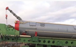 Video: Cảnh Nga nạp tên lửa Avangard vào hầm phóng silo
