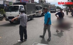 Video TNGT ngày 25/12: Người đàn ông tử vong sau va chạm với xe ben