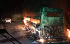 Cháy xe khách giường nằm ở Điện Biên, 6 người may mắn thoát nạn