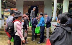 300 hộ dân nghèo miền Trung nhận quà Tết sớm từ Công đoàn Cục Đăng kiểm VN