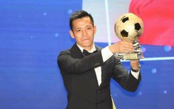 Văn Quyết giành Quả bóng vàng, bầu Hiển đi vào lịch sử bóng đá Việt Nam
