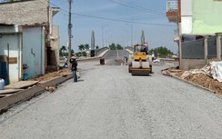 Vĩnh Long: Khẩn trương sửa chữa đường hỏng phục vụ người dân đón Xuân 2021