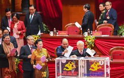 Hình ảnh các đại biểu bỏ phiếu bầu Ban Chấp hành Trung ương Đảng khóa XIII