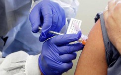 Bệnh nhân ung thư tiêm vaccine ngừa Covid-19 cần lưu ý gì?