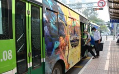 Vì sao TP.HCM đề xuất tạm ngưng đề án quảng cáo trên xe buýt?