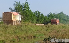 Vụ dân chặn xe chở đất mỏ VSIP Quảng Ngãi: Né tuyến, tàn phá kênh nội đồng