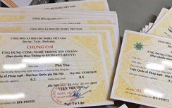 Không bắt buộc công chức có chứng chỉ tin học, ngoại ngữ