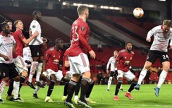 MU nhận "quả đắng" phút bù giờ; Arsenal, Tottenham giành lợi thế