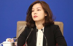 Nữ phiên dịch viên xinh đẹp, gây "sốt" dư luận sau đối thoại Mỹ-Trung