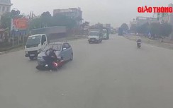 Video: Sang đường bất cẩn, đôi nam nữ bị ô tô tông ngang xe