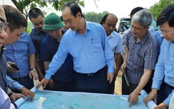 Thứ trưởng Lê Đình Thọ thị sát hiện trường dự án cao tốc Vạn Ninh - Cam Lộ