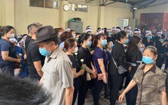 Xót xa tiễn biệt 4 người cùng nhà tử vong trong vụ cháy ở phố Tôn Đức Thắng