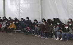 Khủng hoảng trẻ em vượt biên từ Mexico: Mỹ phải mở cửa căn cứ hỗ trợ