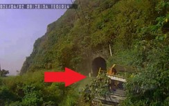 Video: Khoảnh khắc tử thần tàu cao tốc Đài Loan đâm tung xe tải chắn đường