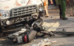 Video TNGT 4/5: Liên tiếp 6 vụ tai nạn, 5 người tử vong thương tâm