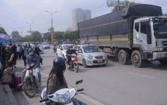 Một tháng, thanh tra GTVT Hà Nội xử phạt cả trăm taxi vi phạm