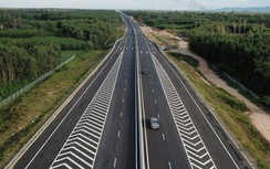 Bao giờ khởi công hai dự án PPP cao tốc Bắc - Nam vừa ký hợp đồng?