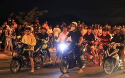 Gần 200 "quái xế" gây náo loạn QL1 qua Bình Thuận