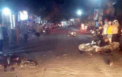 Ba xe máy đâm nhau trên đường thôn, 4 người bị thương nặng