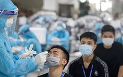 Bắc Giang: Đình chỉ Bí thư xã vì ca nhiễm vẫn đi làm ở trung tâm tiêm chủng