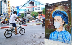 Bốt điện ở Hà Nội "thay áo mới" bằng tranh chống dịch Covid-19
