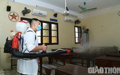 Tuyển sinh lớp 10 ở Hà Nội: Các điểm thi khẩn trương khử khuẩn trước giờ G
