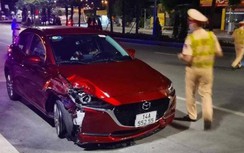Phát hoảng tài xế vi phạm nồng độ cồn "khủng" lao xe vào ô tô đỗ ven đường