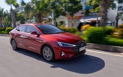 Hyundai Elantra giảm đến 45 triệu đồng, rẻ ngang Accent bản tiêu chuẩn