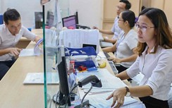 Bộ Nội vụ quy định công chức, viên chức không mặc quần bò, váy ngắn đi làm