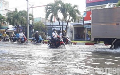 Đường phố ở Bạc Liêu biến thành sông sau trận mưa lớn