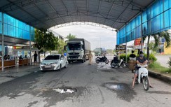 Quảng Ninh: Lạ lùng đoàn xe tải ung dung "thông chốt" kiểm dịch xuyên đêm