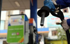 Giá xăng dầu hôm nay 3/7: "Nín thở" khi OPEC + bất hòa