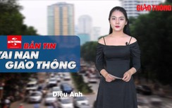 Video TNGT 15/7: Xe con đấu đầu xe tải khiến 3 người bị thương