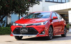 Toyota Corolla Altis giảm giá, chuẩn bị đón phiên bản mới