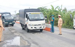 Các chốt kiểm dịch trên quốc lộ qua Vĩnh Long, Đồng Tháp đã thông thoáng