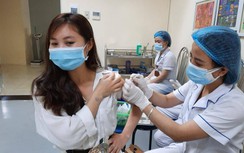 Những đối tượng nào được ưu tiên tiêm vaccine Covid-19 ở Hà Nội?
