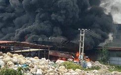 Hải Phòng: Cháy lớn tại xưởng phế liệu rộng hàng nghìn m2